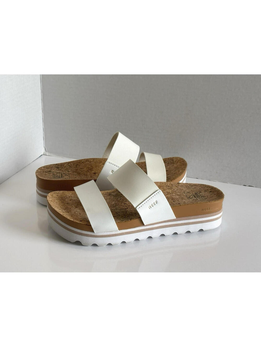 Reef Cushion Vista Hi Sandals Women’s Sz 7 Cloud White Straps Cork Comfort Shoes